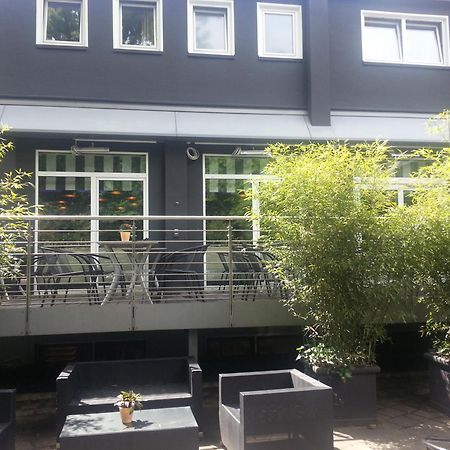 Residenz Wessinger, Neu-Isenburg Hotell Exteriör bild